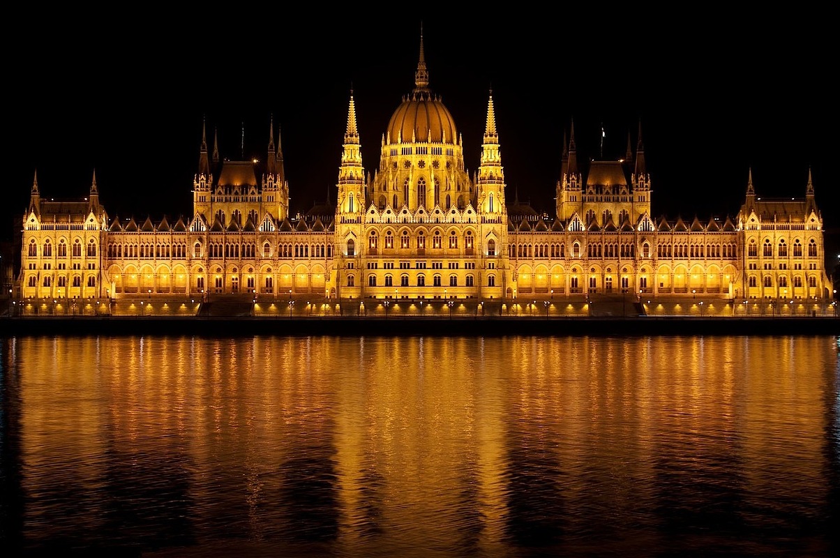 The Parliament building of Hungary - Budapest | Secret World Trip Planner