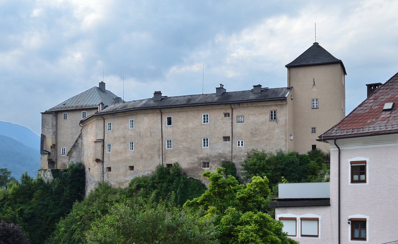 Schloss Golling - Golling an der Salzach | Secret World Trip Planner