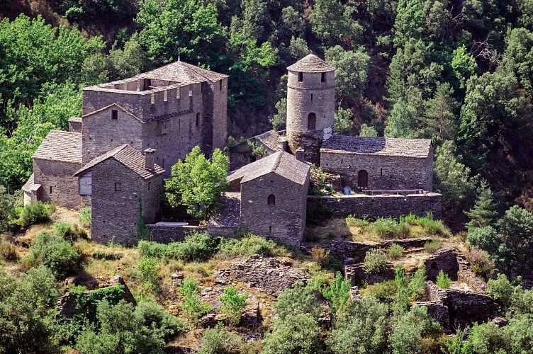 Chateau de Calberte - Saint-Germain-de-Calberte | Secret World Trip Planner