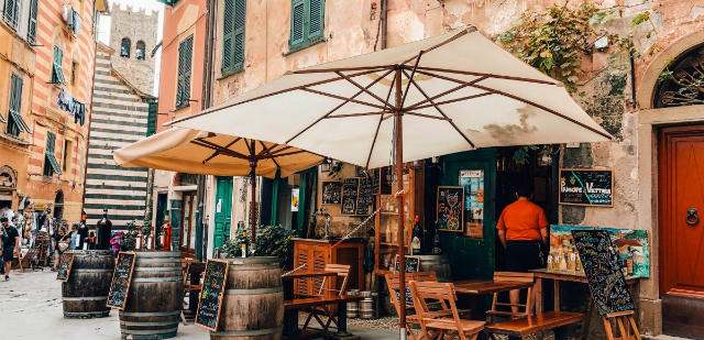 एनोटेका दा एलिसियो - Monterosso al Mare | Secret World Trip Planner