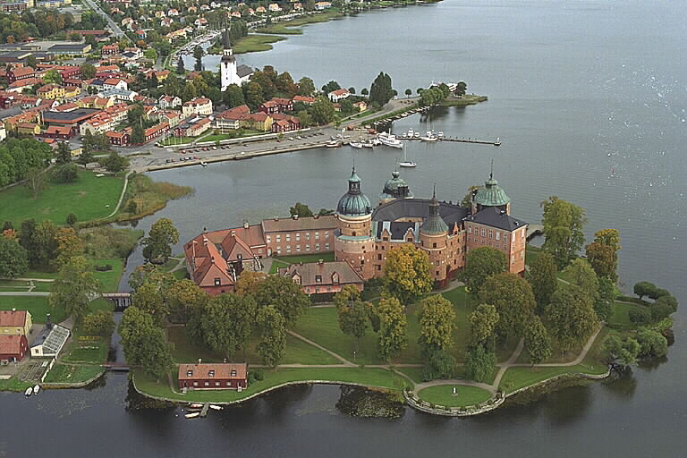 Gripsholm Castle on the shores of lake Mälaren - 647 31 Mariefred | Secret World Trip Planner