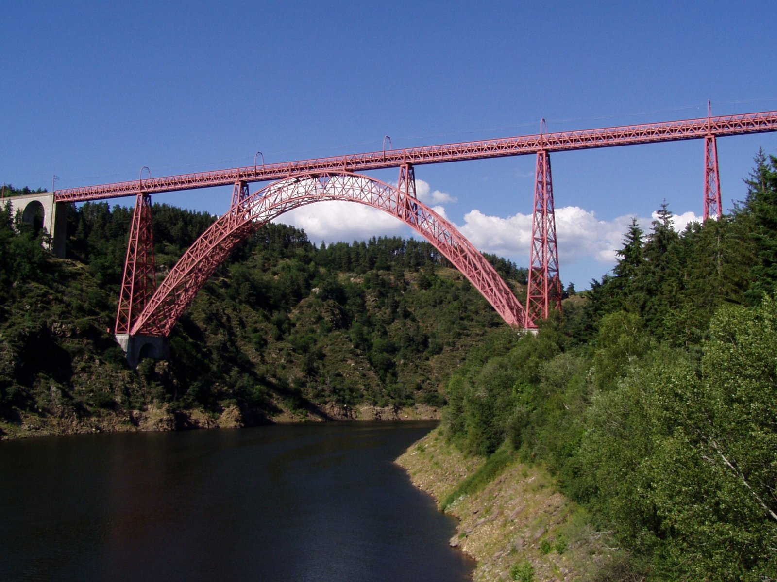 Das Garabit-Viadukt - Ruynes-en-Margeride | Secret World Trip Planner