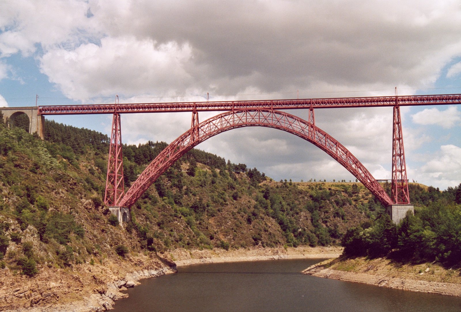 Das Garabit-Viadukt - Ruynes-en-Margeride | Secret World Trip Planner