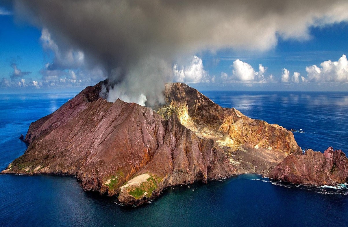 Stromboli ist eine berühmte sizilianische Vulkaninsel - Strómboli | Secret World Trip Planner
