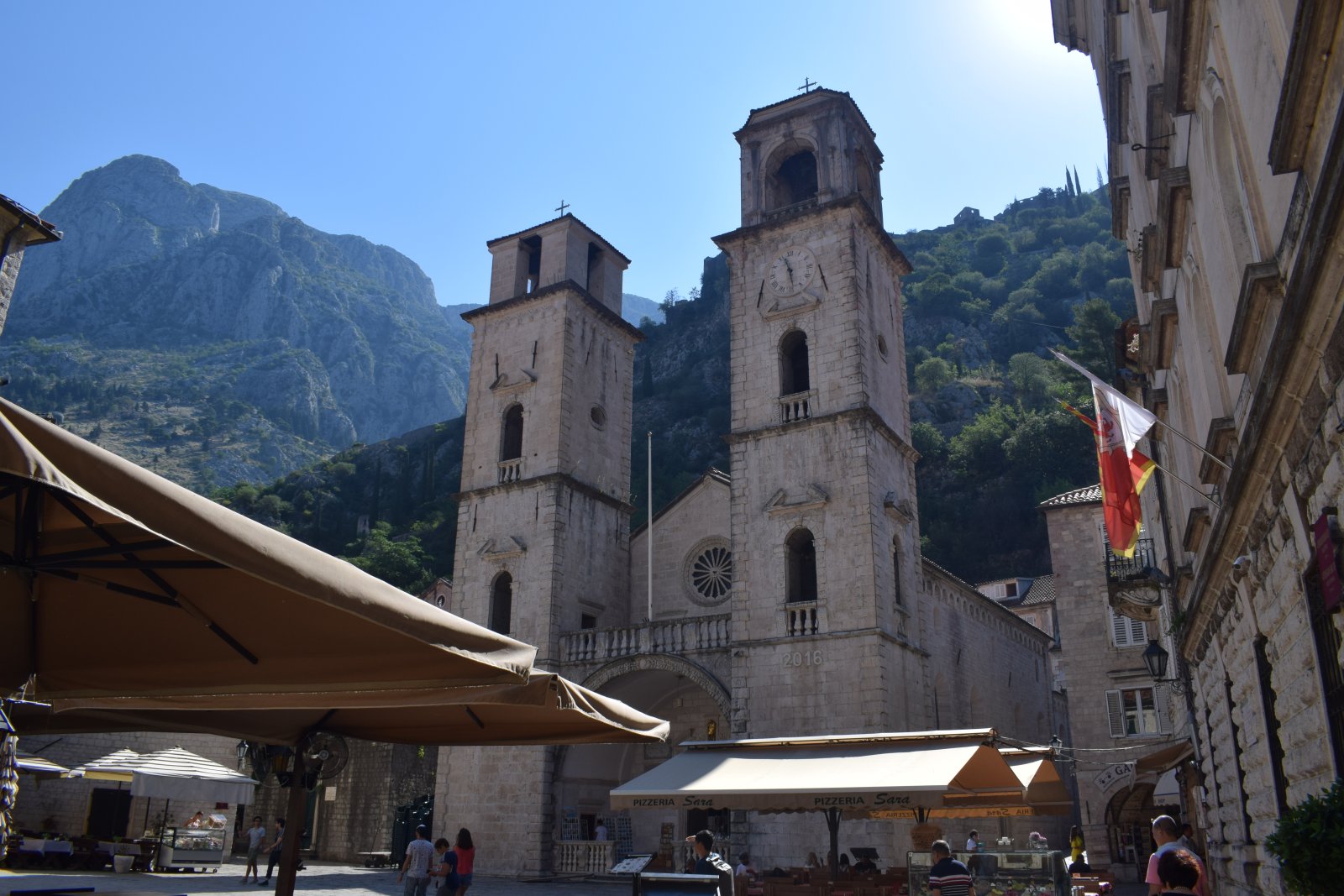 In einer der schönsten Buchten der Welt, Kotor - Kotor | Secret World Trip Planner