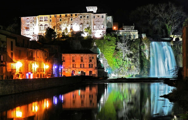 Die Wasserfälle Grande und Valcatoio auf der Isola del Liri - Isola del Liri | Secret World Trip Planner