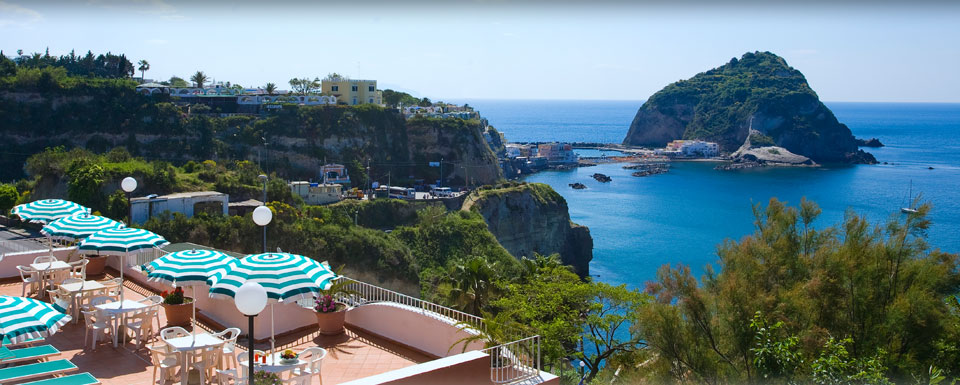 The picturesque village of Sant'Angelo d'Ischia — Isola d'Ischia