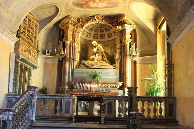Echte Kirche von San Lorenzo - Torino | Secret World Trip Planner