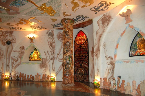Die Tempel der Menschlichkeit von Damanhur - Vidracco | Secret World Trip Planner