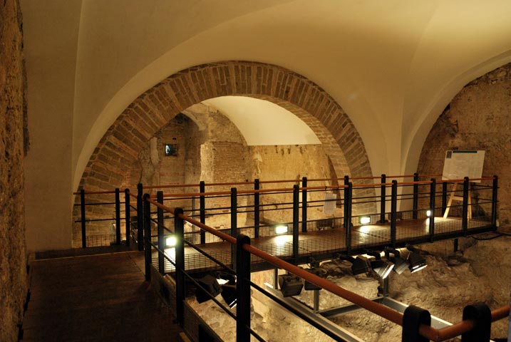 San Pietro a Korte arxeologik majmuasi - Salerno | Secret World Trip Planner