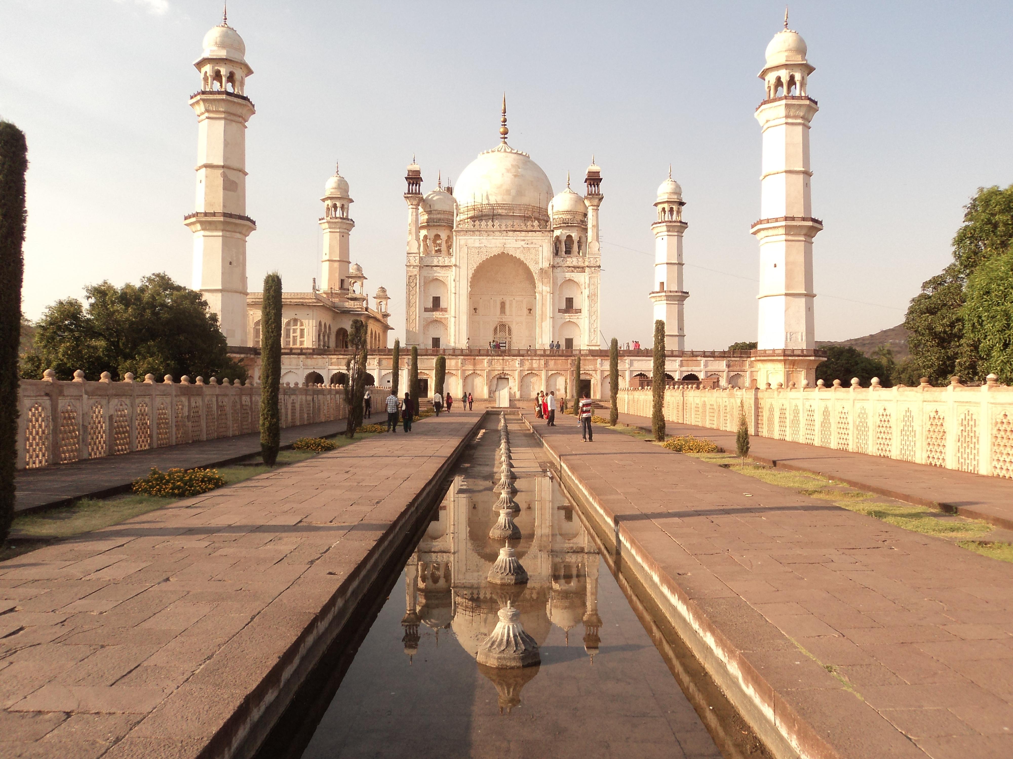 Bibi Ka Maqbara ("Tomb of the Lady") - Aurangabad | Secret World Trip Planner