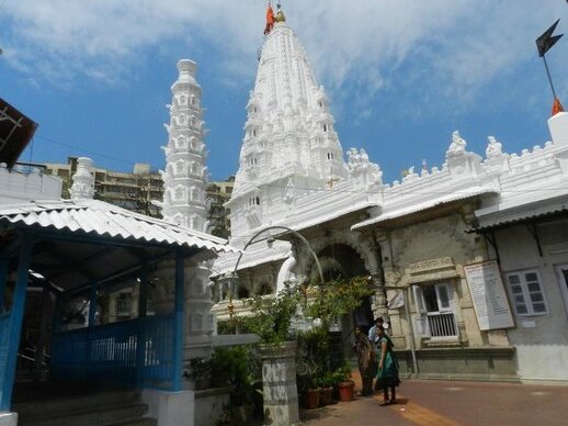 Mumbai:Temple of Lord Babulnath - Mumbai | Secret World Trip Planner