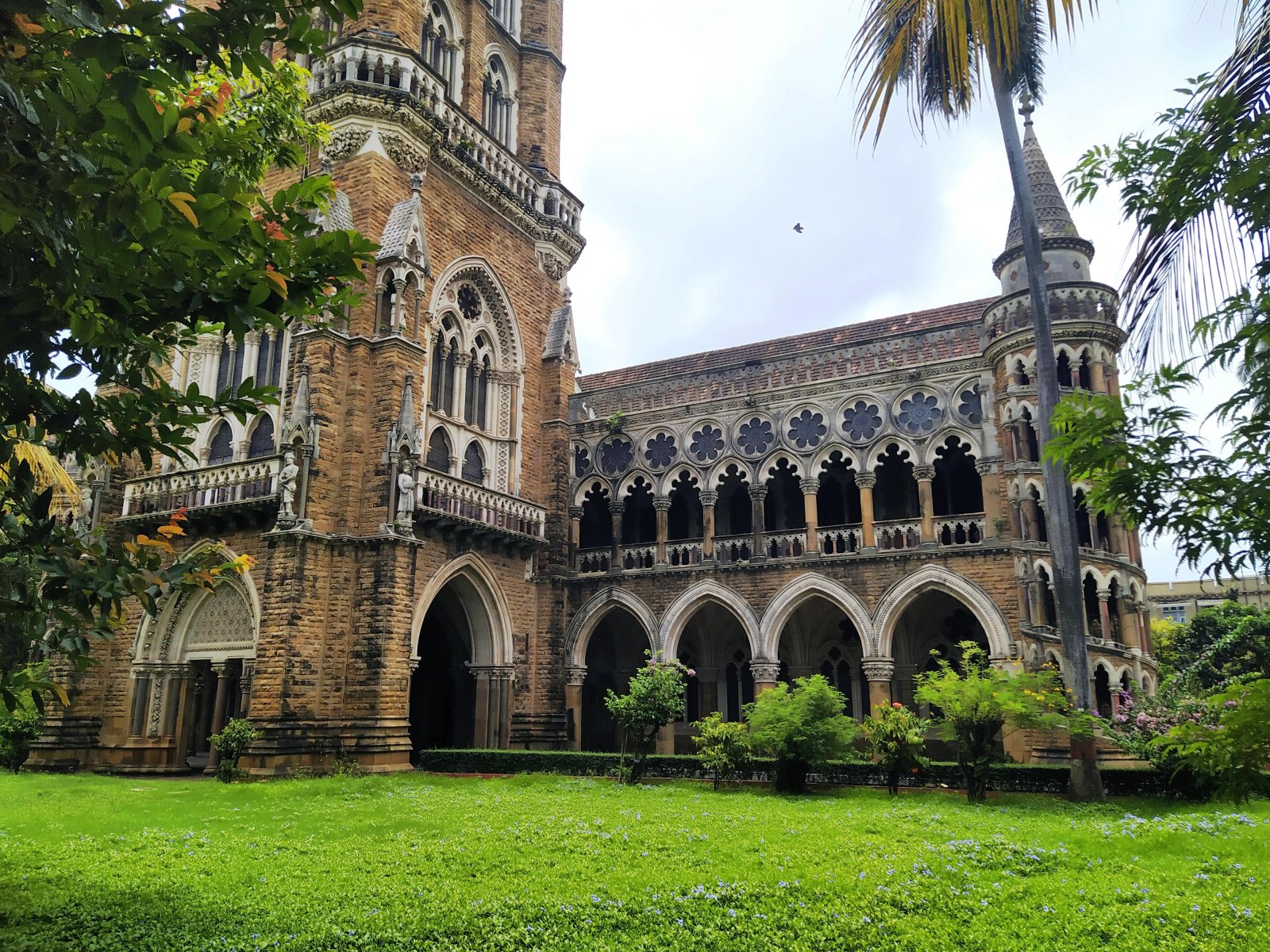 Universitätsbibliothek in Mumbai - Mumbai | Secret World Trip Planner