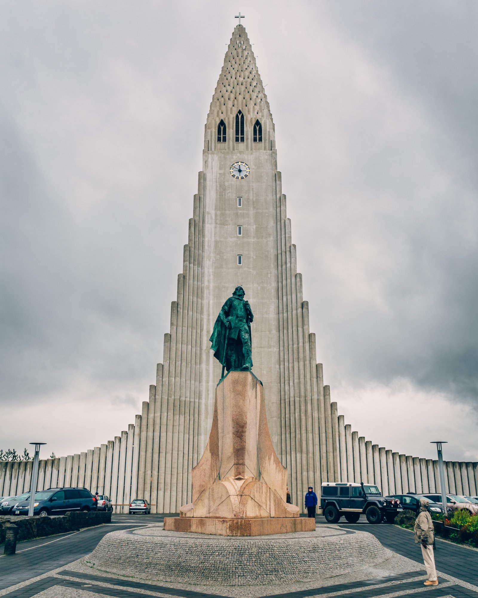 Hallgrímskirkja-Kirche ist Reykjavík - Reykjavík | Secret World Trip Planner