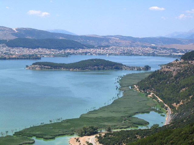 Ioanninas bezaubernde Insel: Entdeckung der kulturellen Schätze von Nisi — Ioannina Island