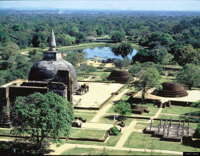 Antike Stadt Polonnaruwa - Polonnaruwa | Secret World Trip Planner
