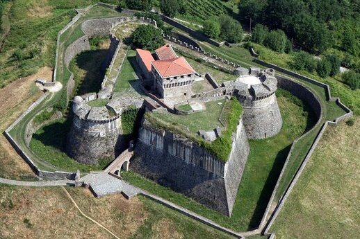 Rocca di Sarzanello - Sarzana | Secret World Trip Planner