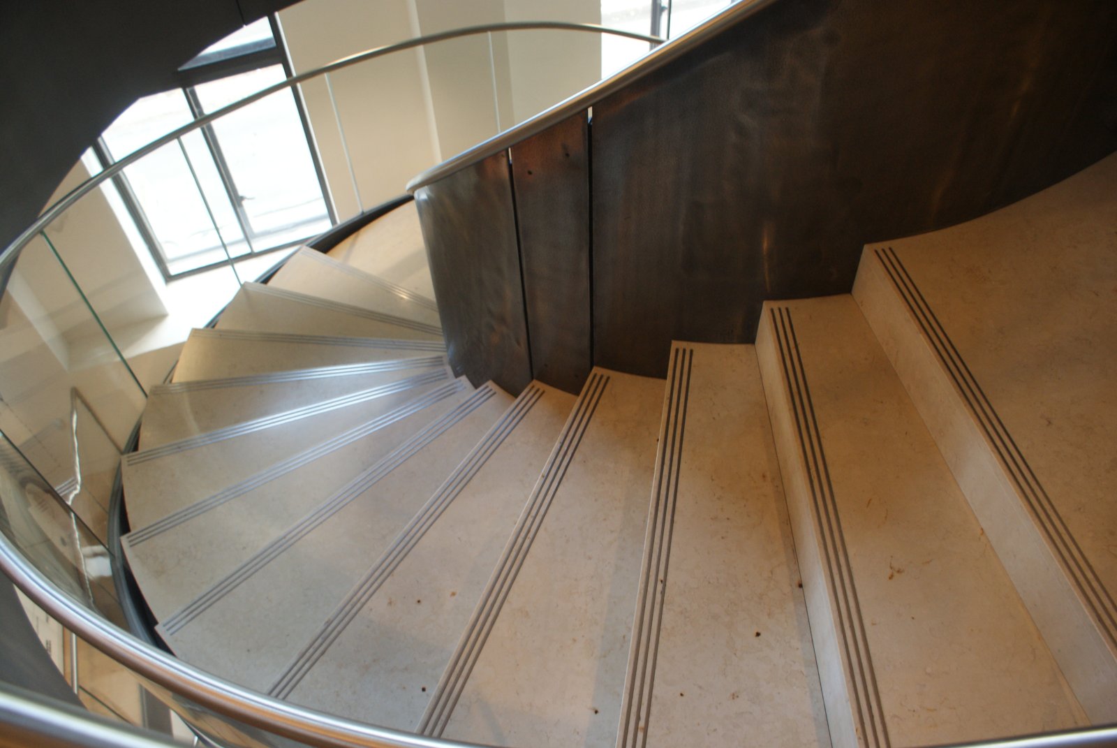 Wellcome Collection - Euston Road, London - Londra | Secret World Trip Planner