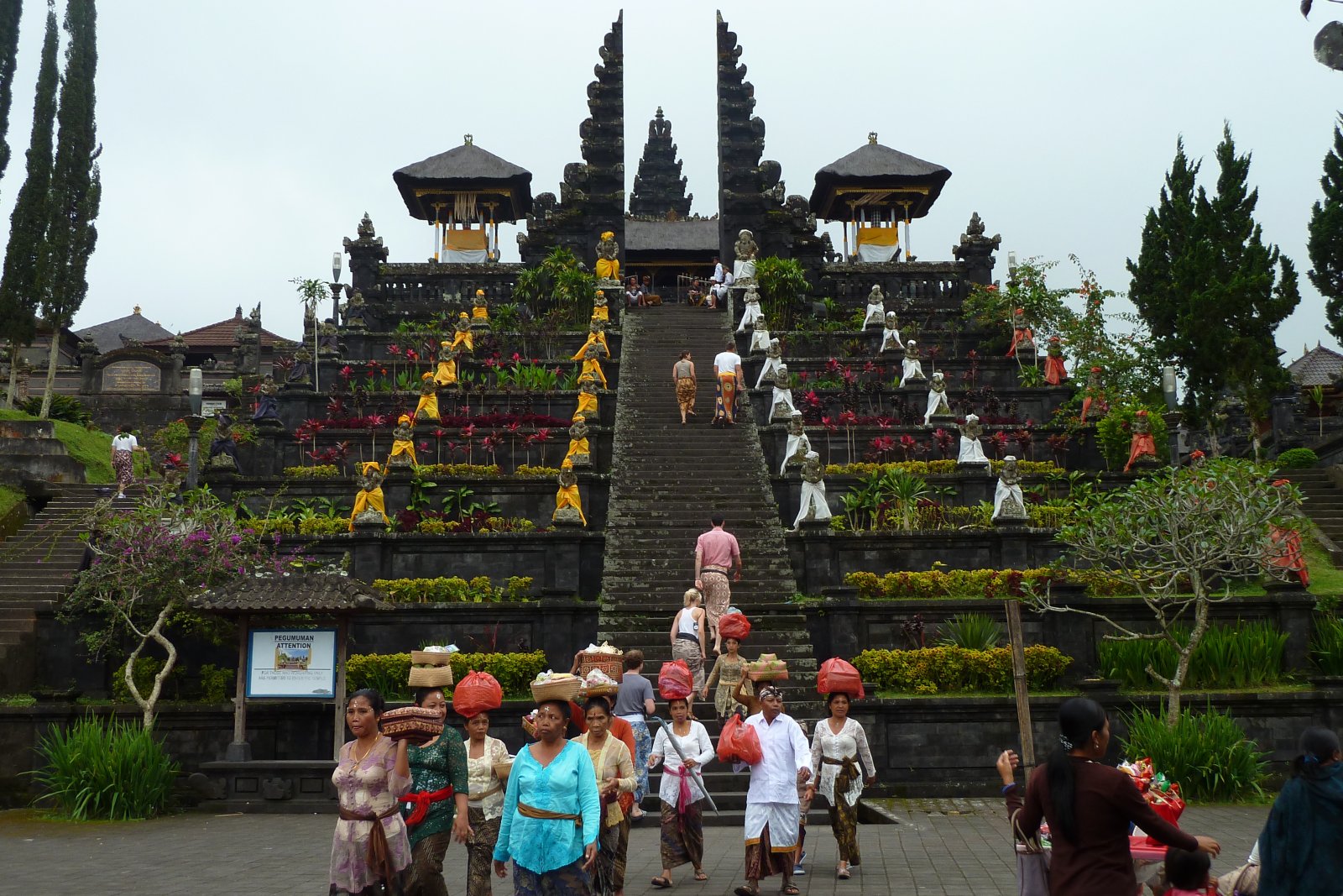 Besakih-Tempel, bekannt als Balis 'Muttertempel'. - Karangasem Regency | Secret World Trip Planner