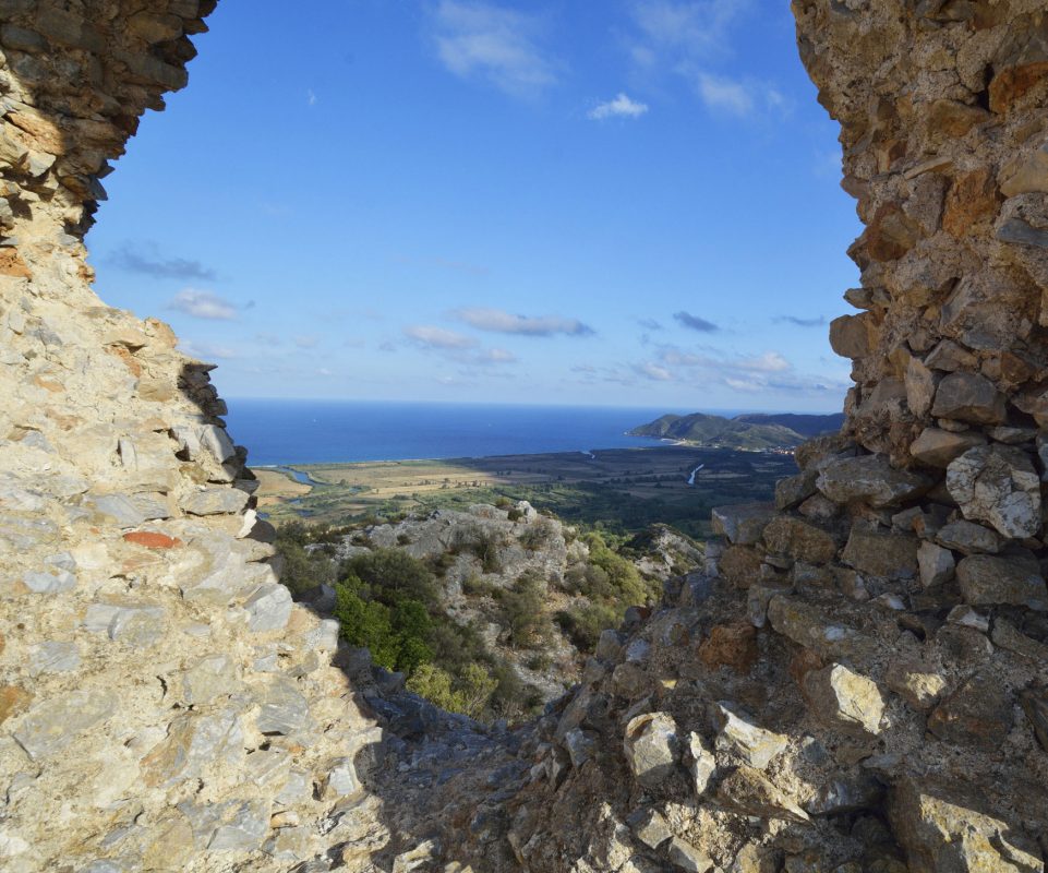 Le rovine del castello di Quirra. - Villaputzu | Secret World Trip Planner