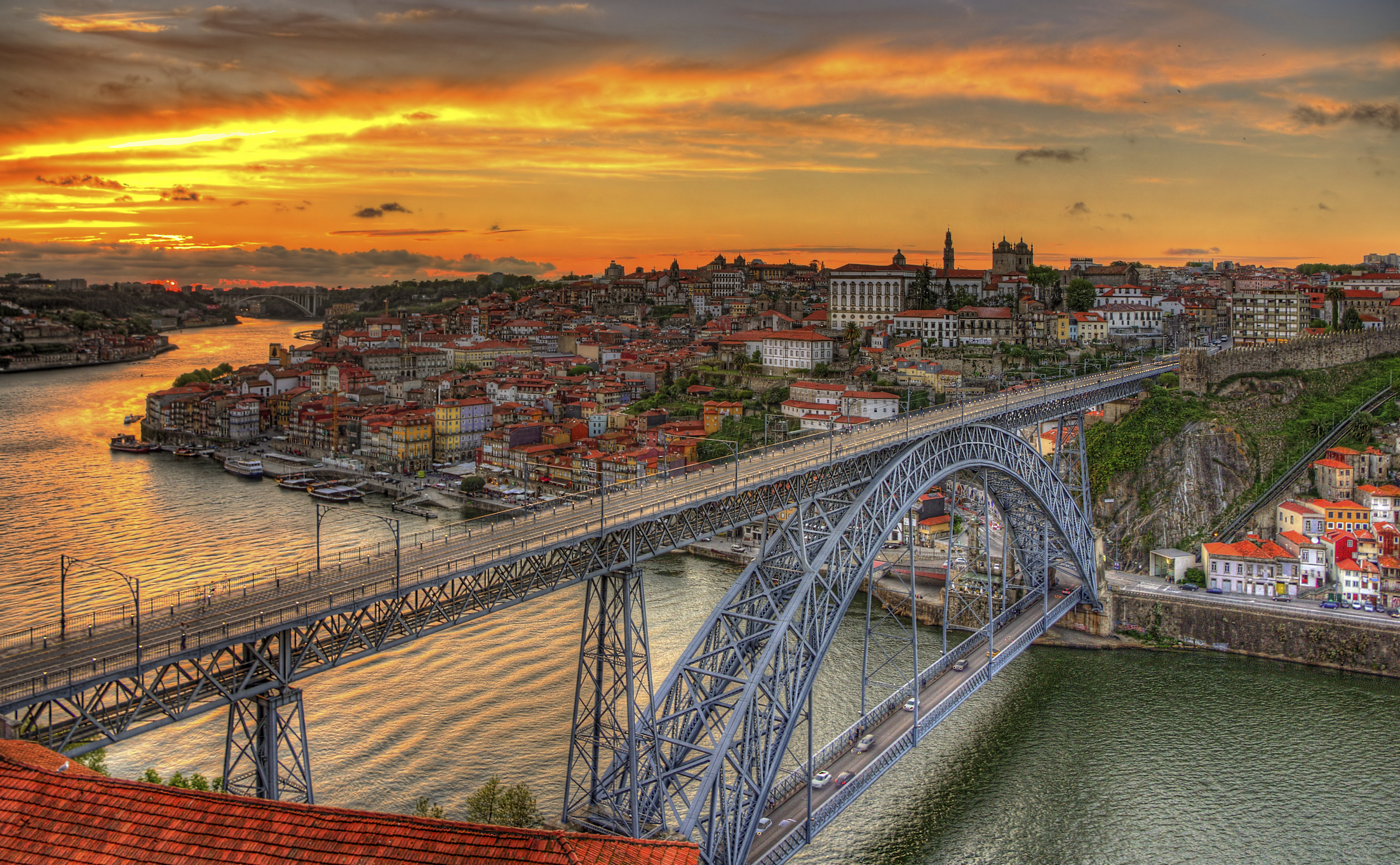 Die von Théophile Seyrig erbaute Brücke Dom Luís I — Porto