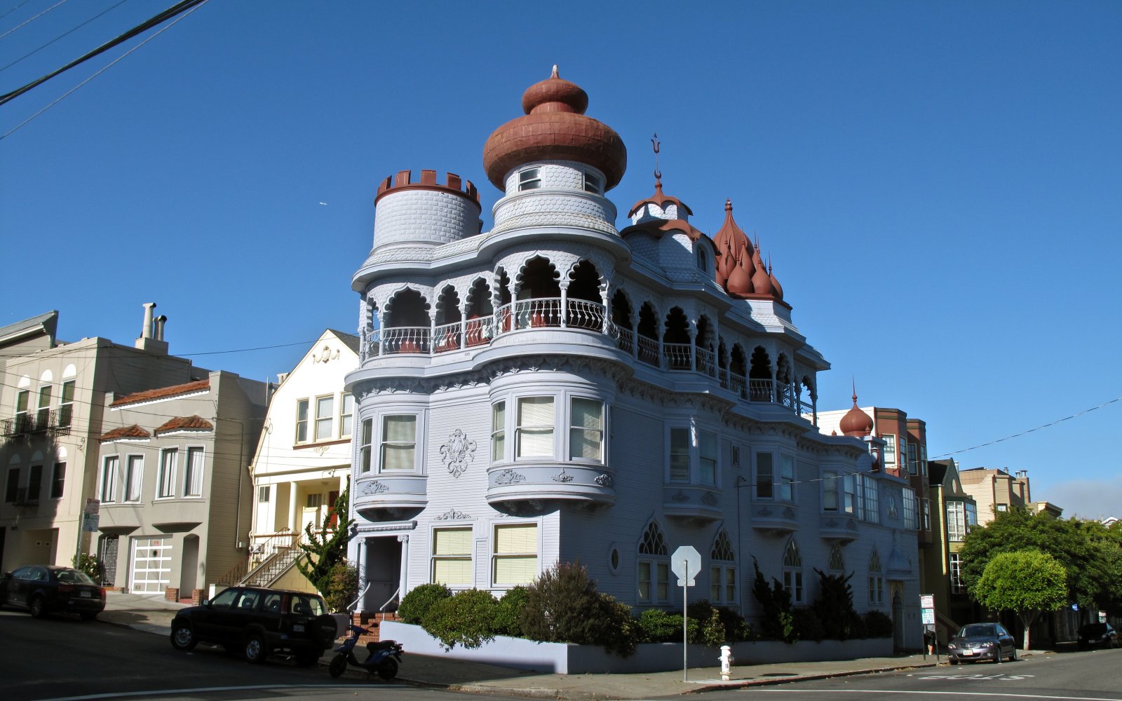 Kalifornien: Der Vedanta-Tempel - San Francisco | Secret World Trip Planner