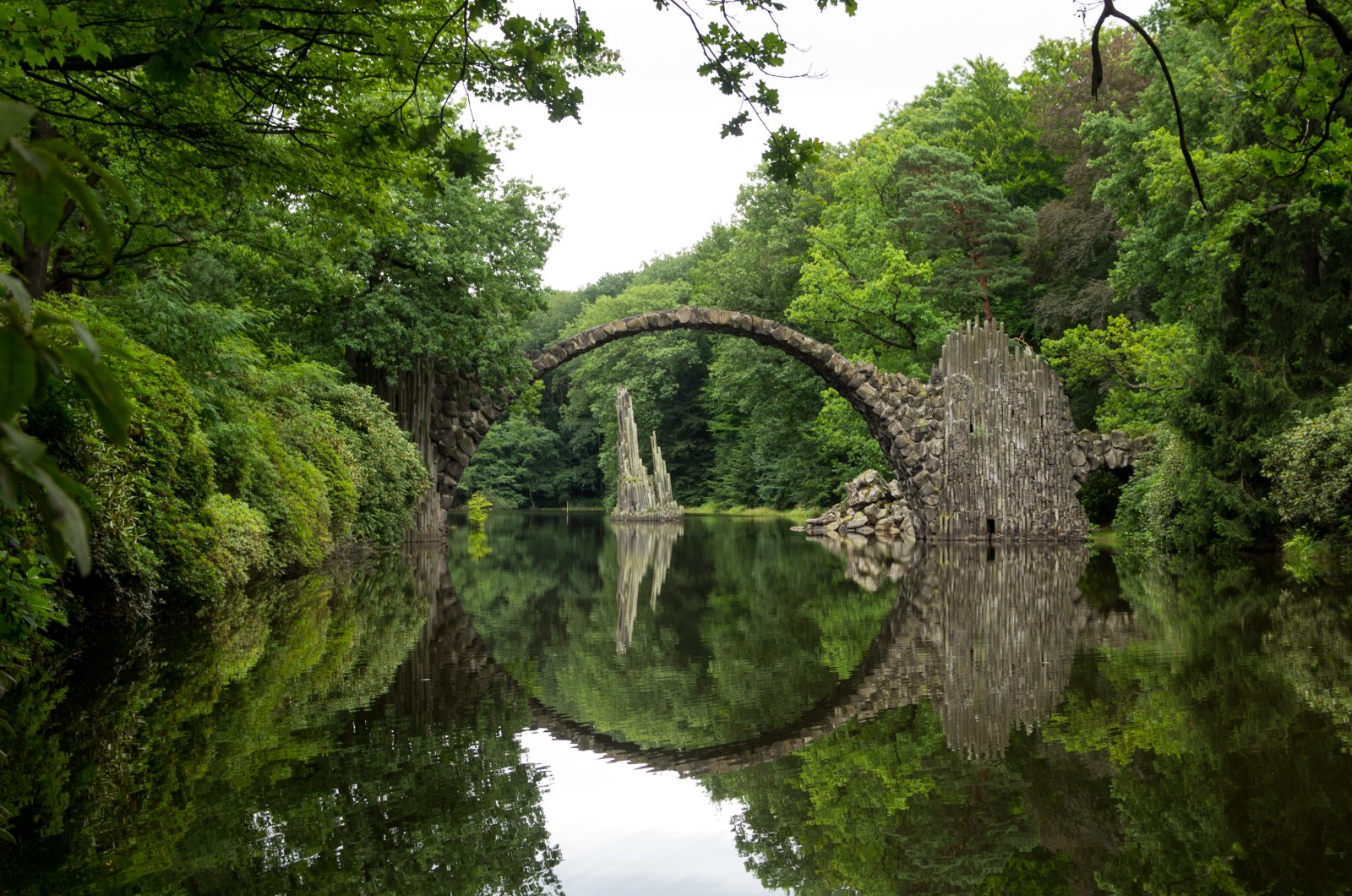 Rakotzbrücke Devil's Bridge - Gablenz | Secret World Trip Planner