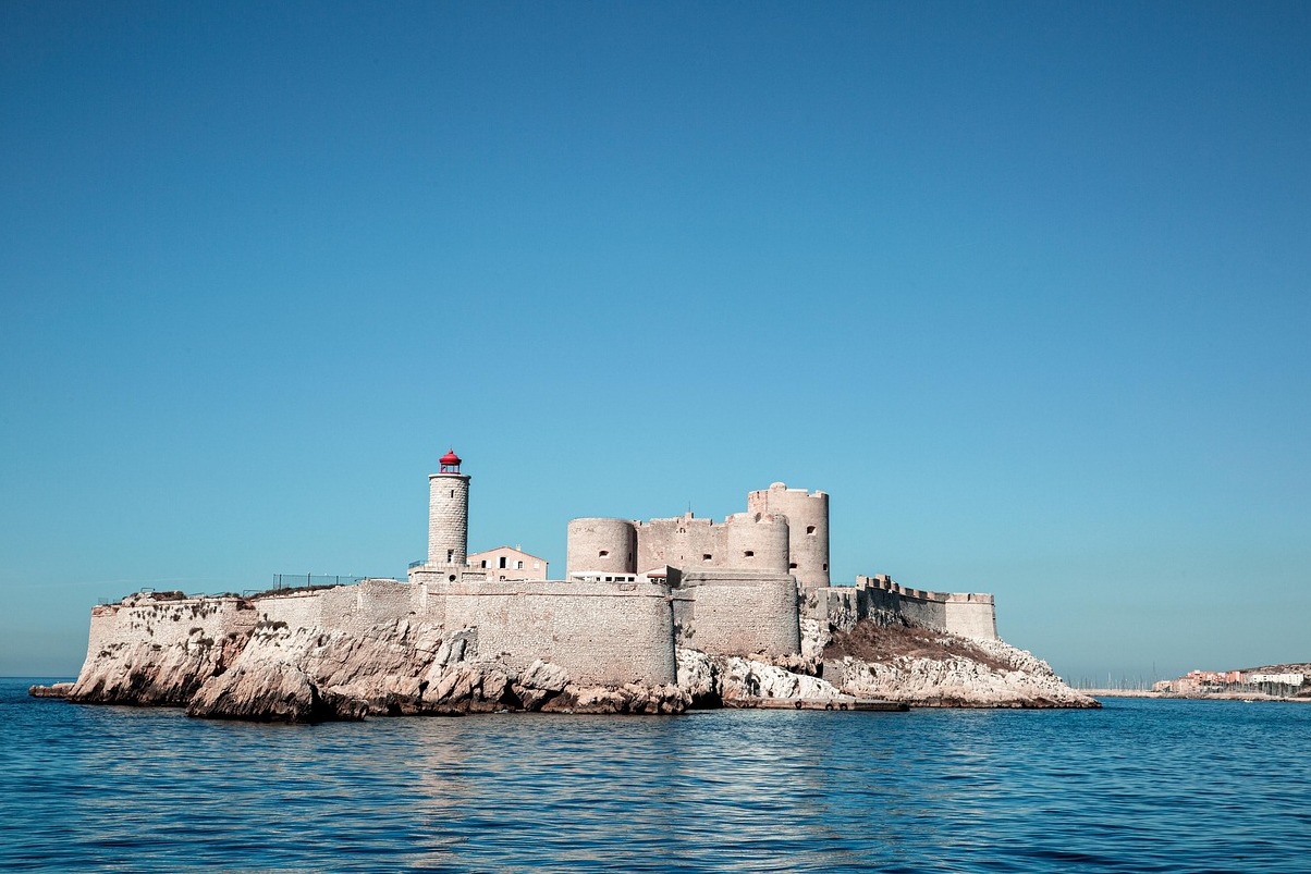 Die Küste zwischen Cassis und der Stadt Marseille - Cassis | Secret World Trip Planner