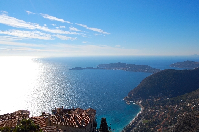 Eze is a fascinating medieval village in France — Eza