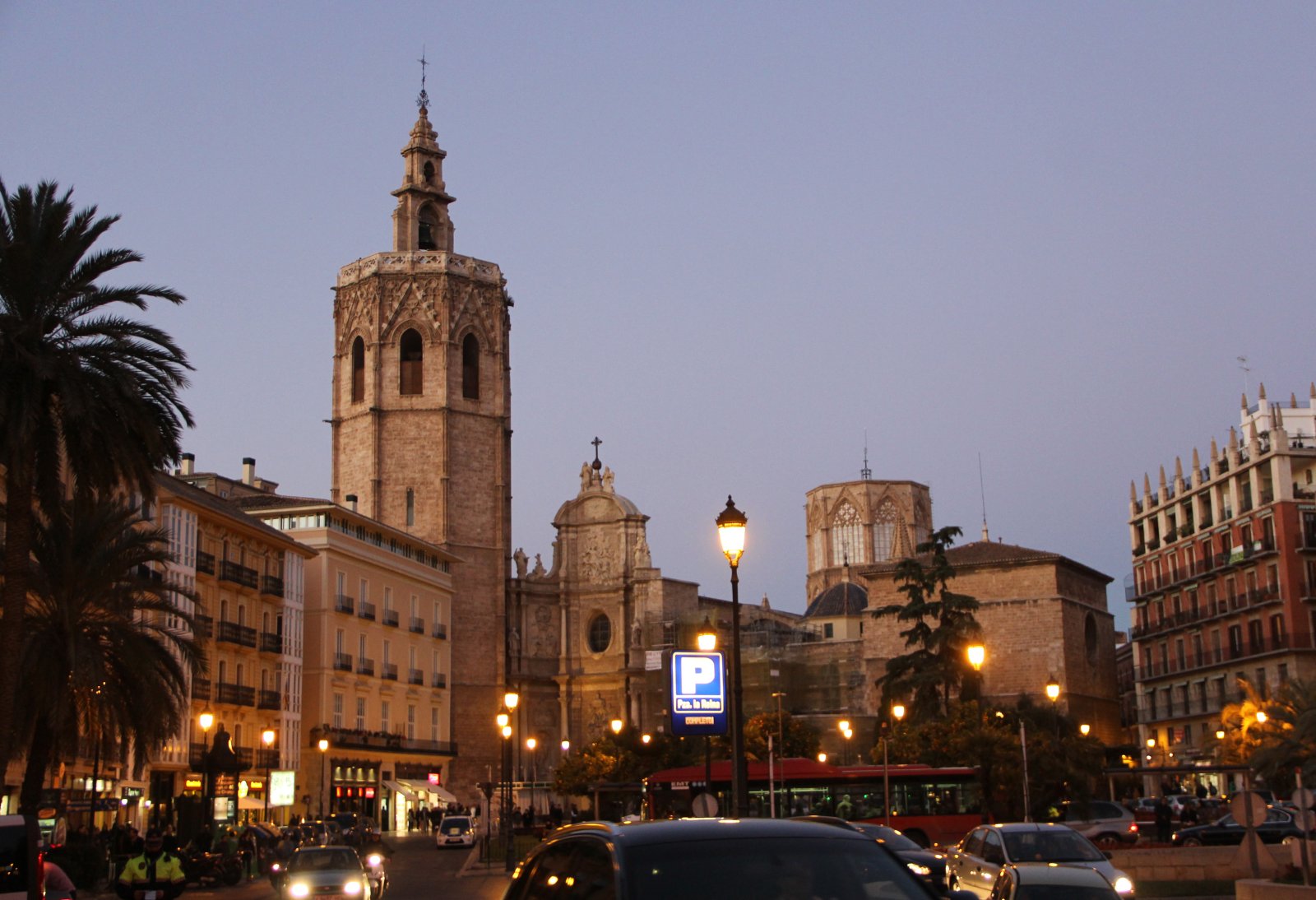 Valencia and the famous Tower: El Miguelete - València | Secret World Trip Planner