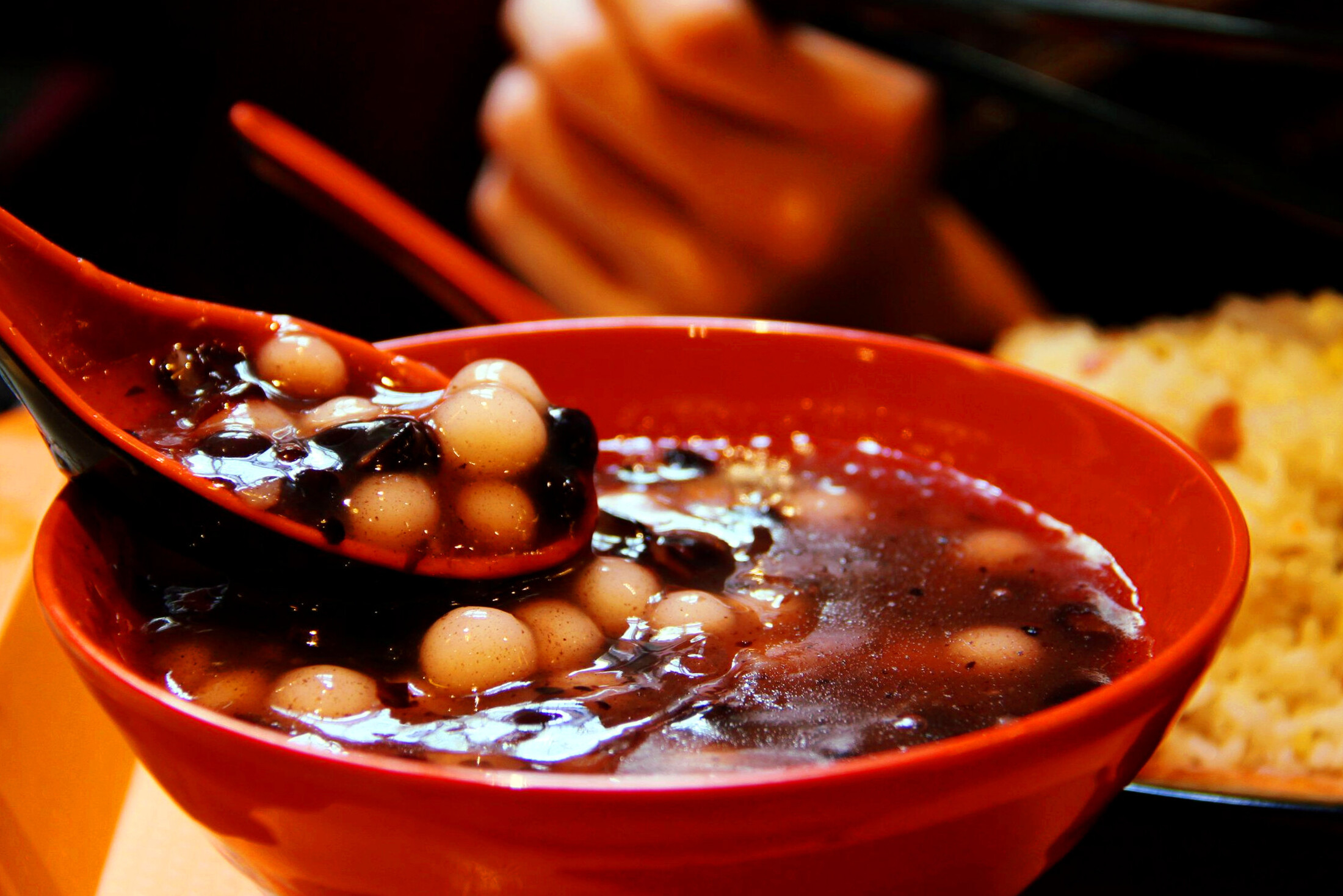 Knödel in Rote-Bohnen-Suppe — Nanchino