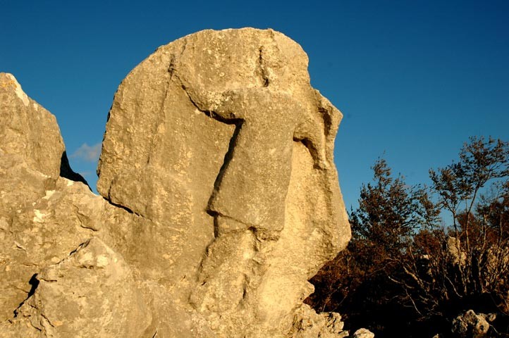 Antece  un guerriero di pietra vecchio 2500 anni - Sant'Angelo A Fasanella | Secret World Trip Planner
