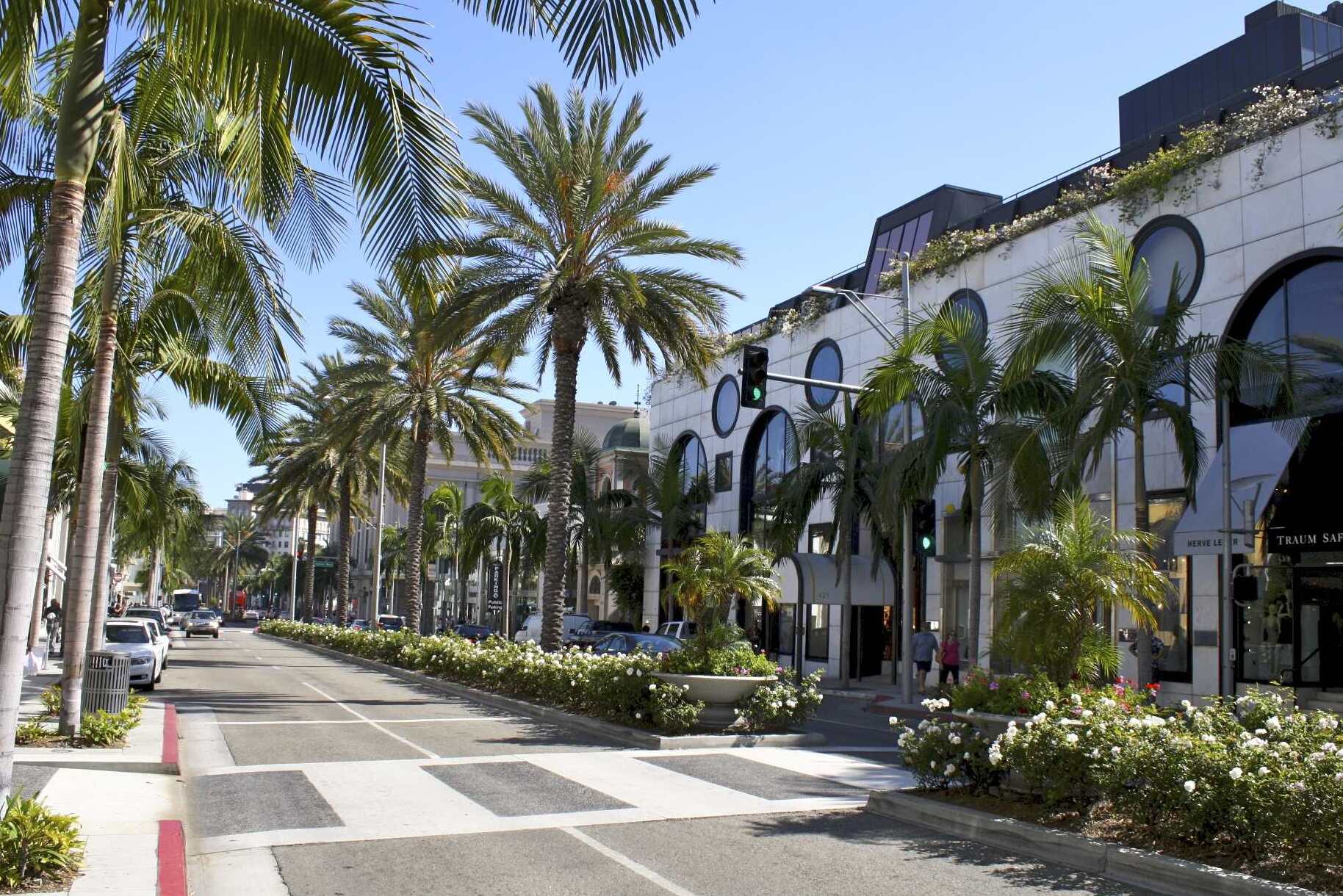 Rodeo Drive: two-mile-long street in Beverly Hills - Beverly Hills | Secret World Trip Planner