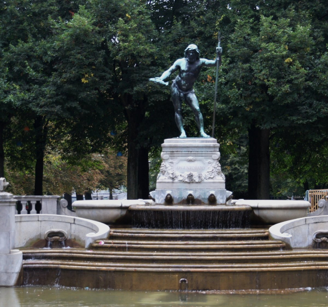 莱茵河父亲喷泉 - München | Secret World Trip Planner
