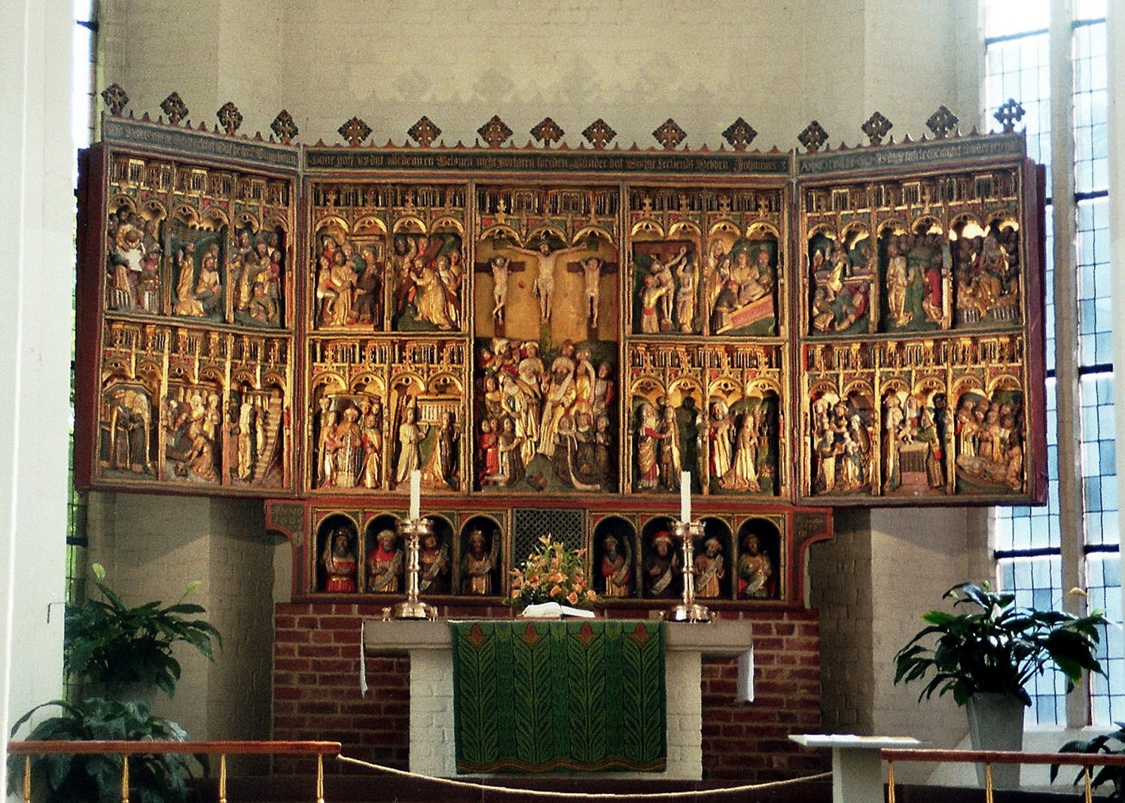 Die Backsteinkirche St. Nikolaus, Kiel - Kiel | Secret World Trip Planner
