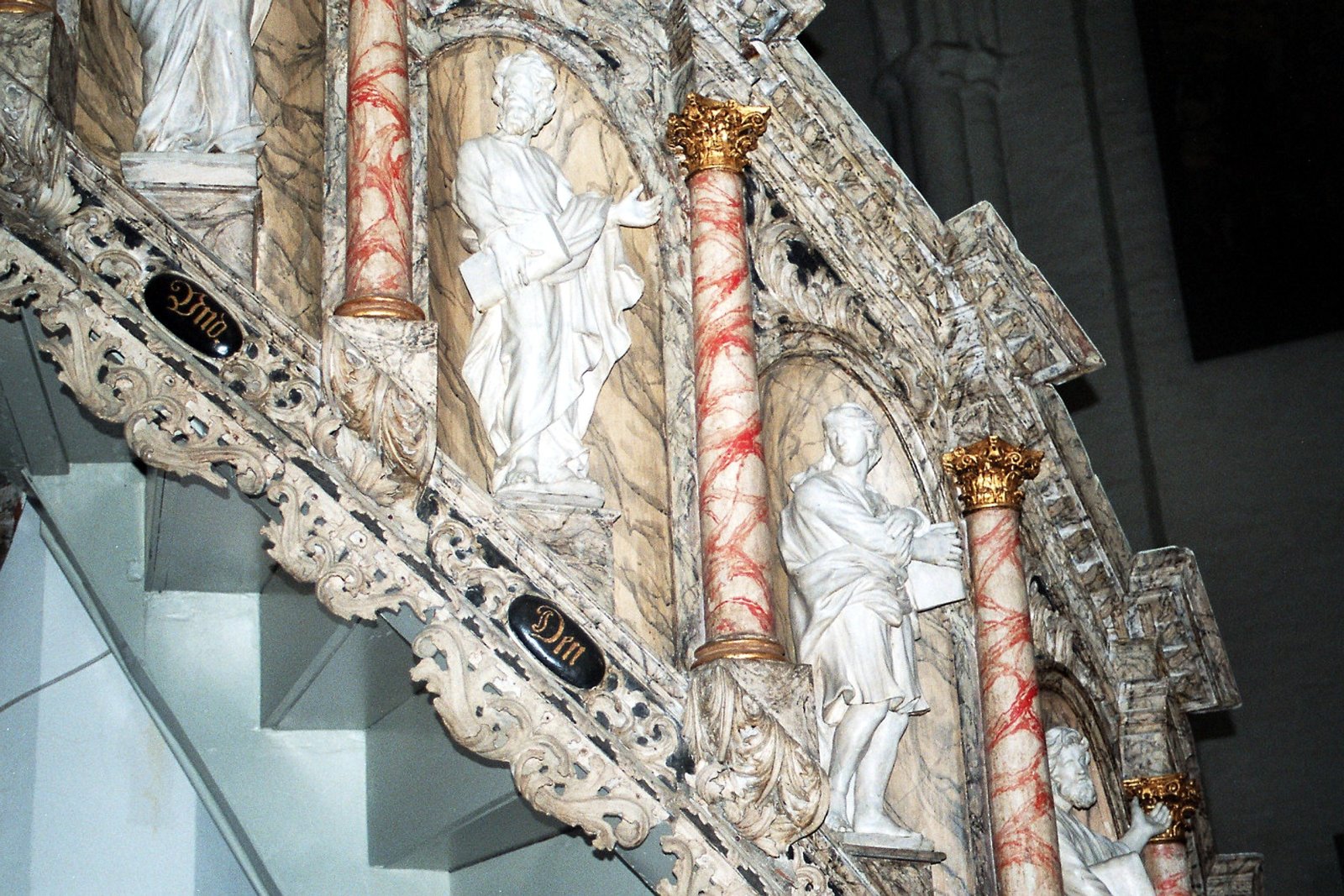 Die Backsteinkirche St. Nikolaus, Kiel - Kiel | Secret World Trip Planner