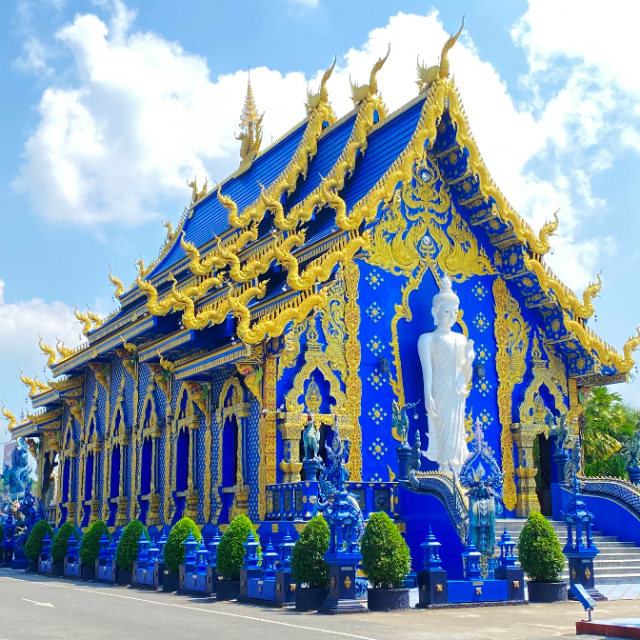 Der Blaue Tempel - Amphoe Mueang Chiang Rai | Secret World Trip Planner