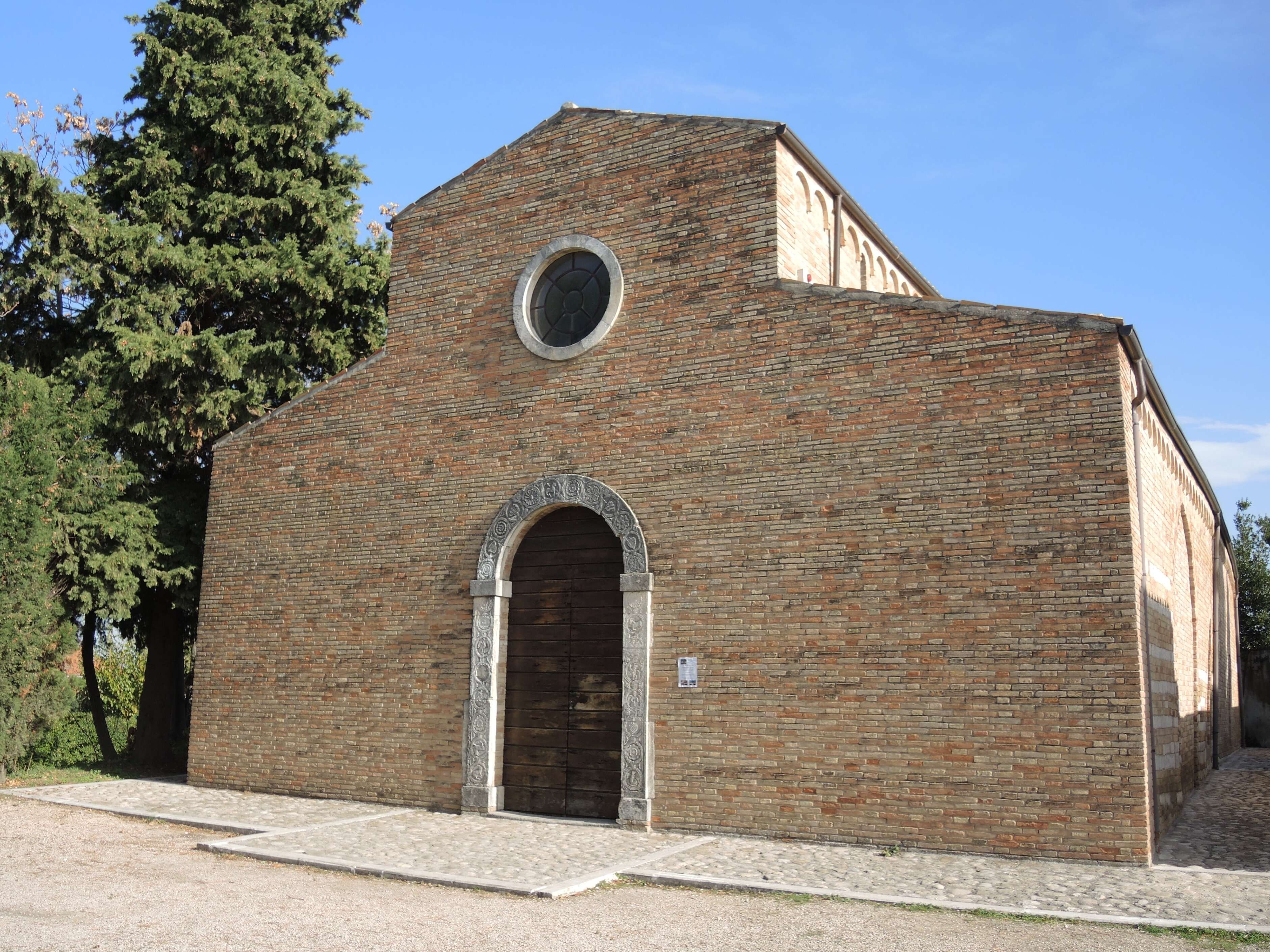 Church of Santa Maria del Lago in Moscufo - Moscufo | Secret World Trip Planner