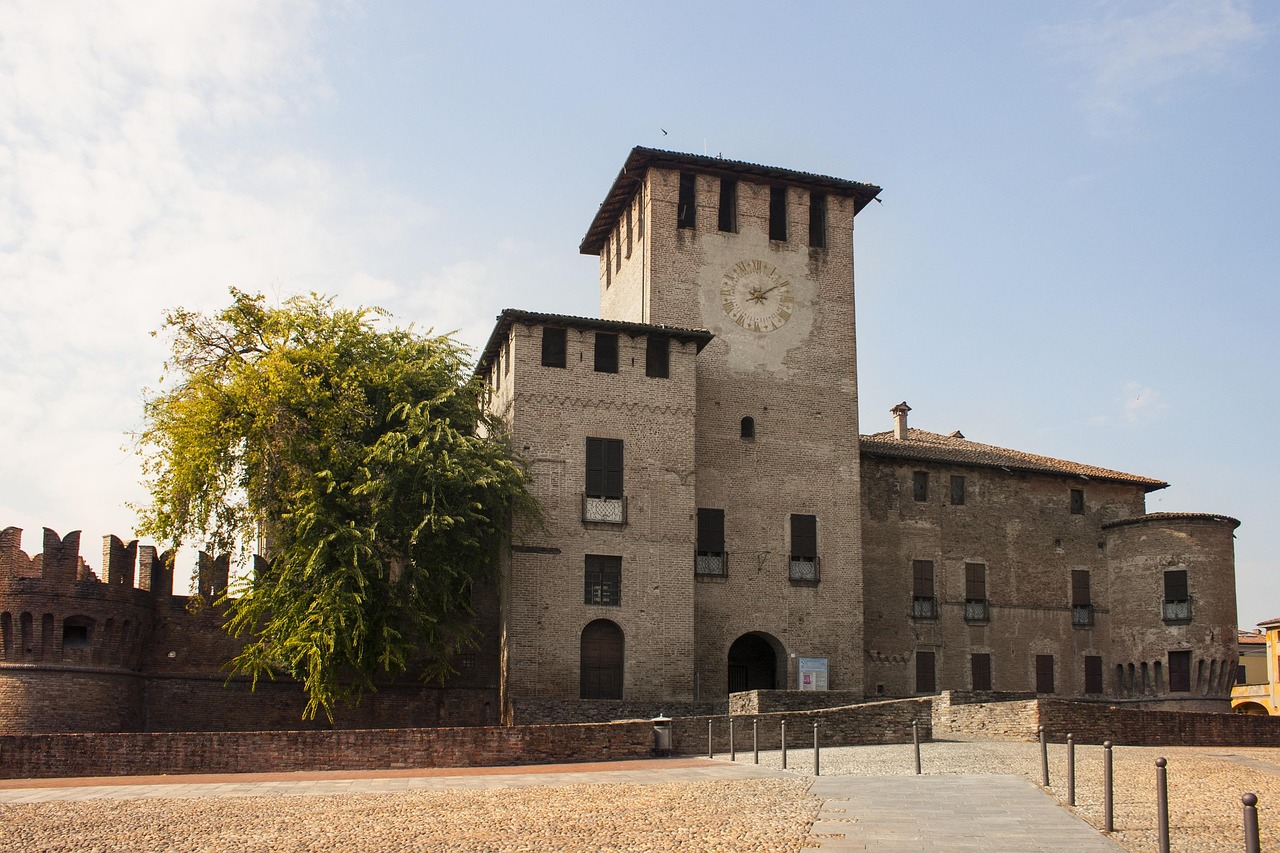 Fontanellato, eines der berühmtesten Dörfer in der unteren Poebene. - Fontanellato | Secret World Trip Planner
