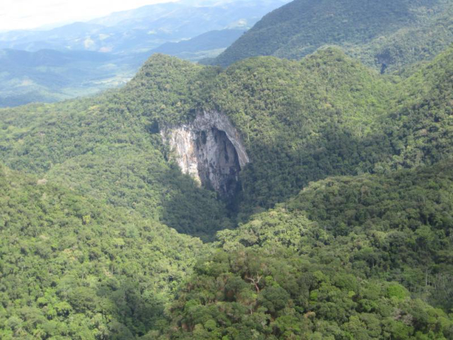 Die Höhle Casa de Pedra: Brasiliens monumentales Naturwunder - Ribeirão Grande - SP | Secret World Trip Planner