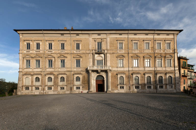 ພະລາຊະວັງ Sforza-Cesarini - Genzano di Roma | Secret World Trip Planner