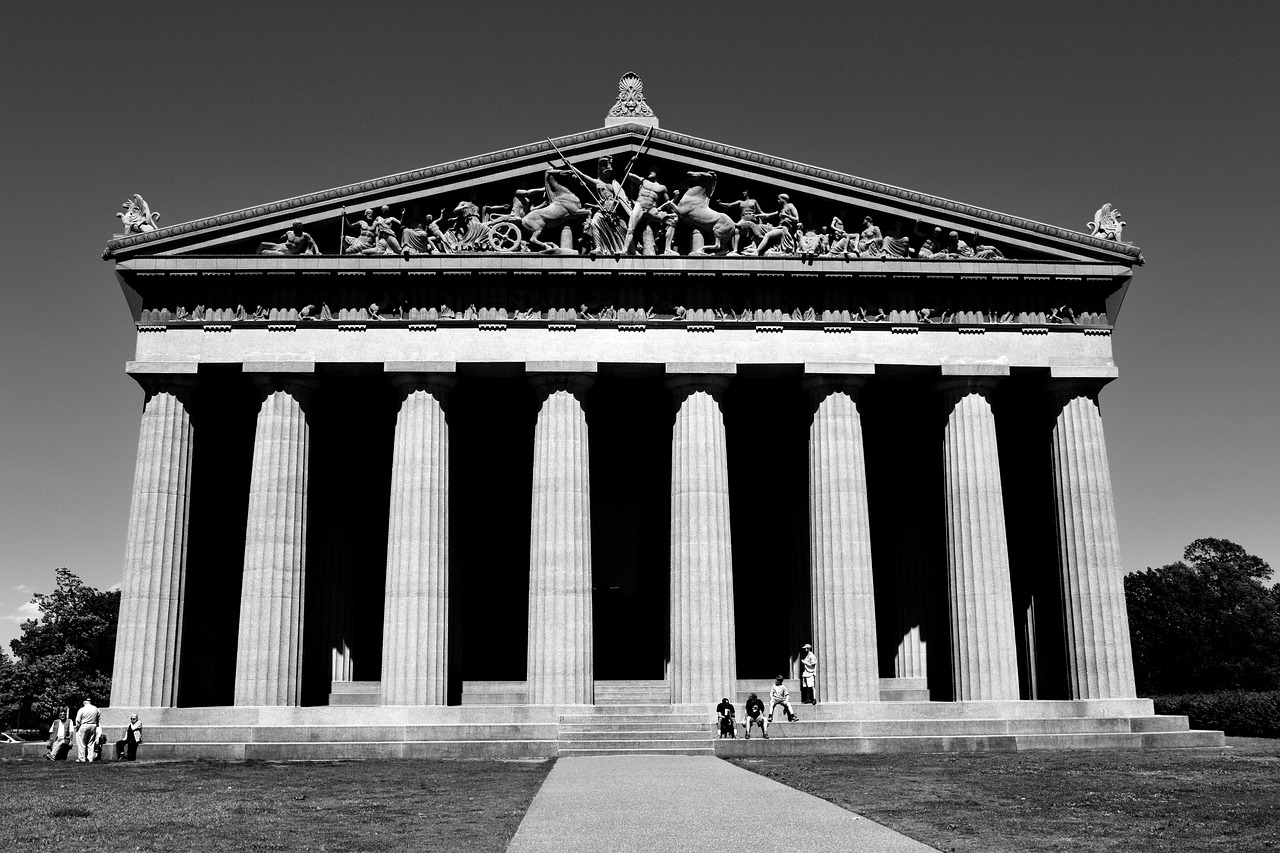 The Parthenon stands  in the Centennial Park, Nashville - Nashville | Secret World Trip Planner