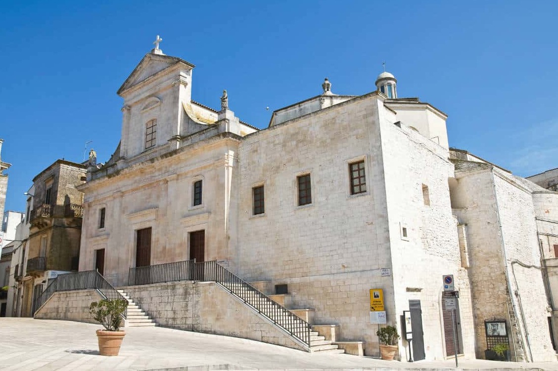Mare de l'Església de San Nicola Di Pàtara en Cisternino - Cisternino | Secret World Trip Planner