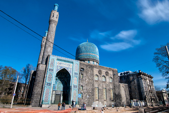 La Grande Moschea di San Pietroburgo - Sankt-Peterburg | Secret World Trip Planner