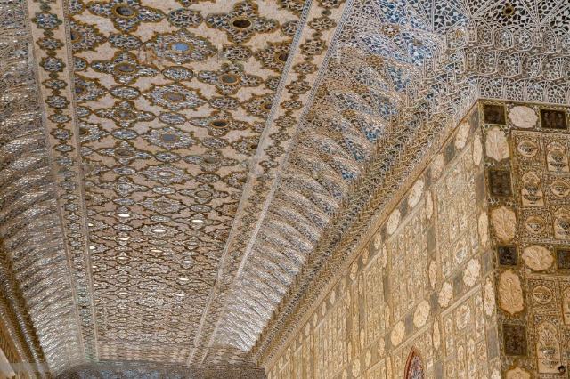 Sheesh Mahal: Il Palazzo degli Specchi - Patiala | Secret World Trip Planner
