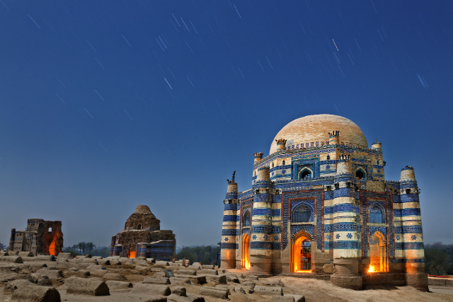 La tomba di Bibi Jawindi — Uch Sharif
