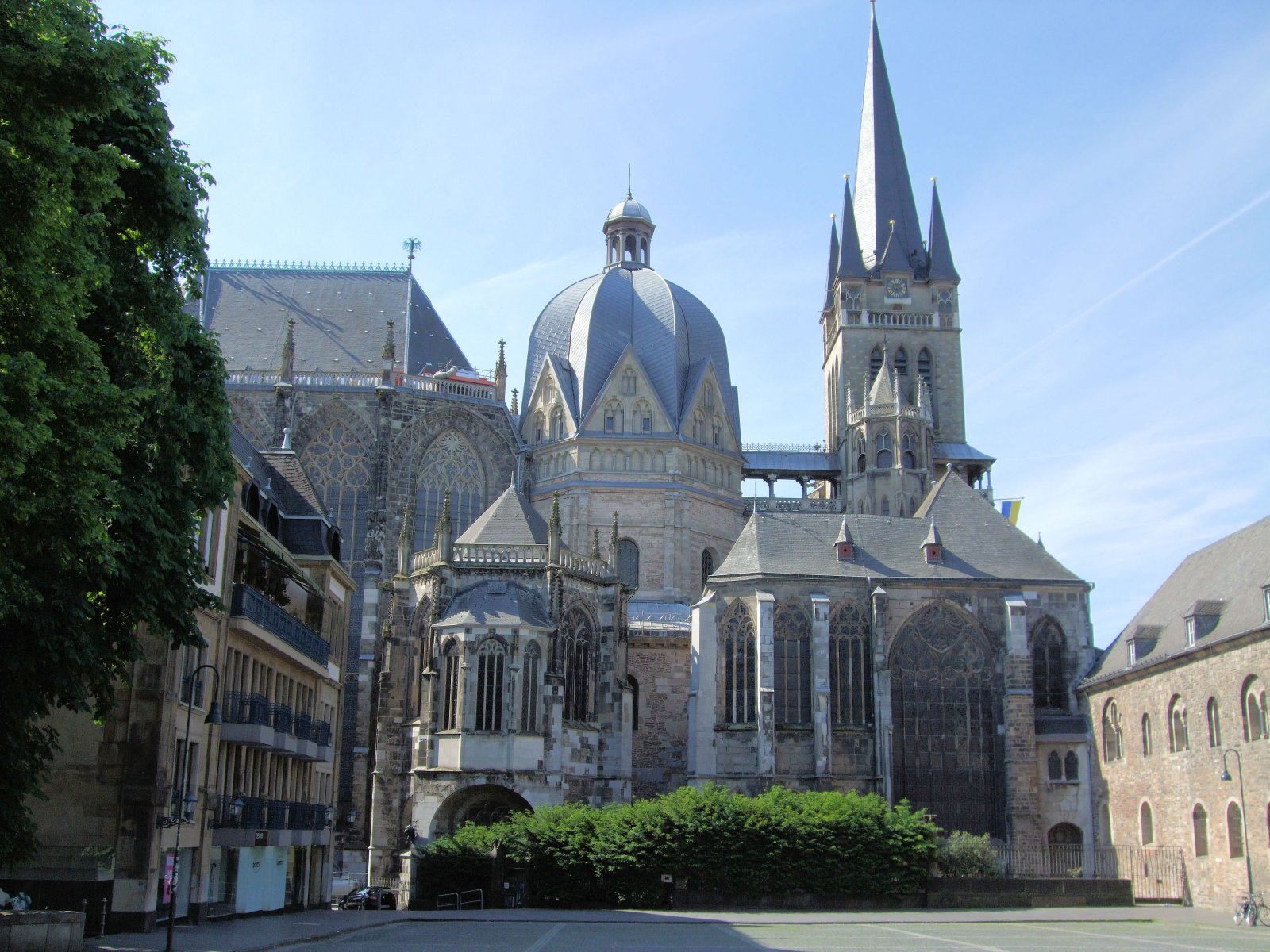 Die alte Kaiserstadt Aachen - Aquisgrana | Secret World Trip Planner