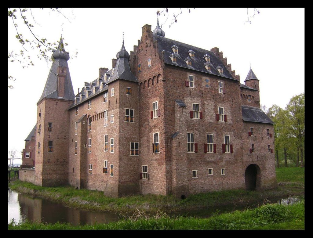 Castello di Doorwerth - Doorwerth | Secret World Trip Planner