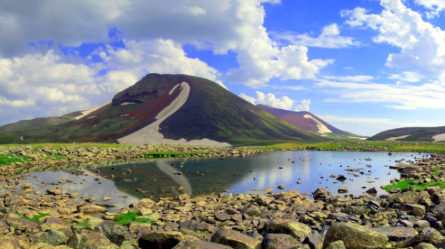 Picco Azhdahak: Dove convergono antiche leggende e bellezza vulcanica - Azhdahak Mountain | Secret World Trip Planner