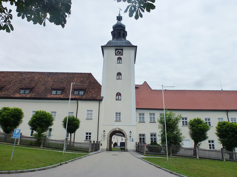 Michaelbeuern Abbey — Michaelbeuern